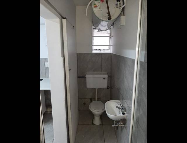 1 BEDROOM PROPERTY TO RENT IN GOODWOOD CENTRAL